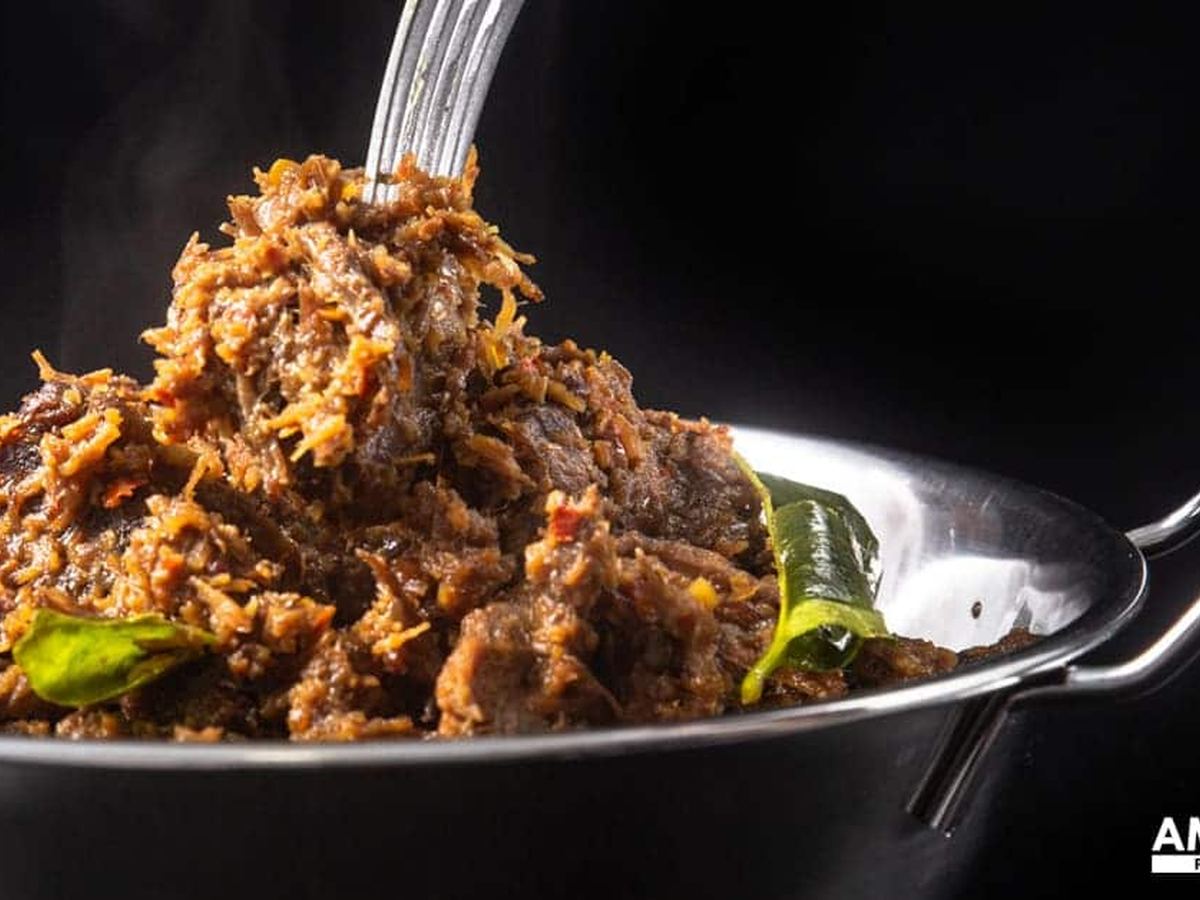 Easy Instant Pot Beef Rendang