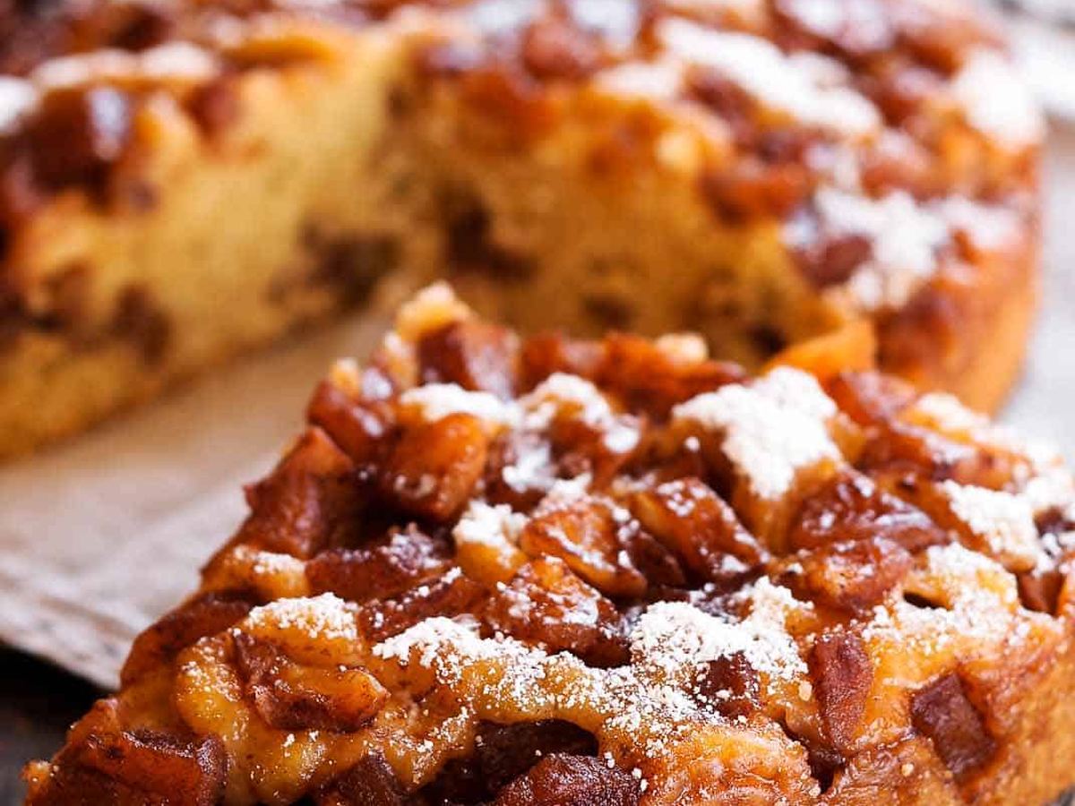 Eple Cinnamon Cake
