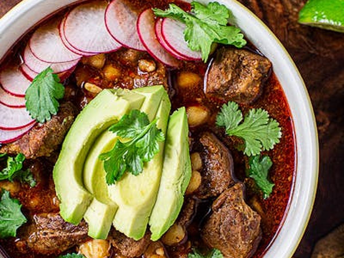 Red Pozole med kylling (Pozole Rojo de Pollo)