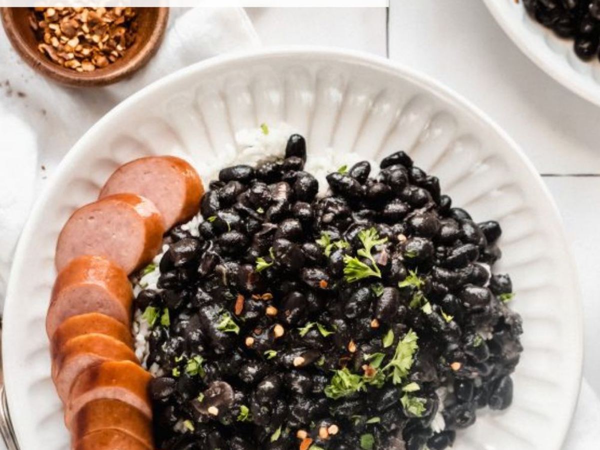 Trykkkoker Feijoada – brasiliansk svart bønne- og kjøttgryte