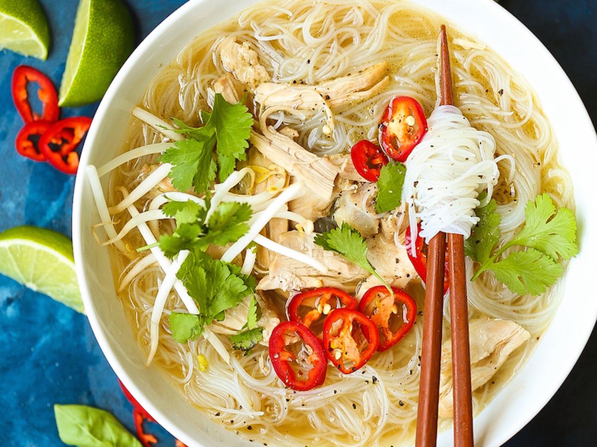 Vietnamesisk kylling-pho